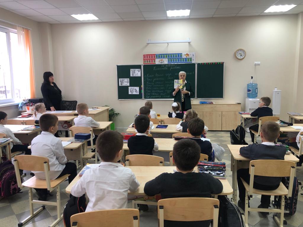 Депутат Геленджикской Думы Соболева Юлия Николаевна 26 января провела для первоклашек уроки на тему «Азбука безопасности». 